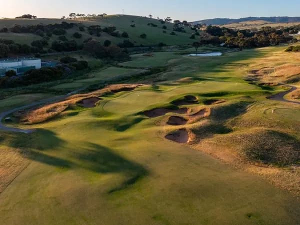 Links Lady Bay Stay & Play