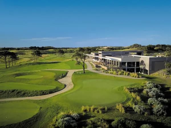 Moonah Links Stay & Play